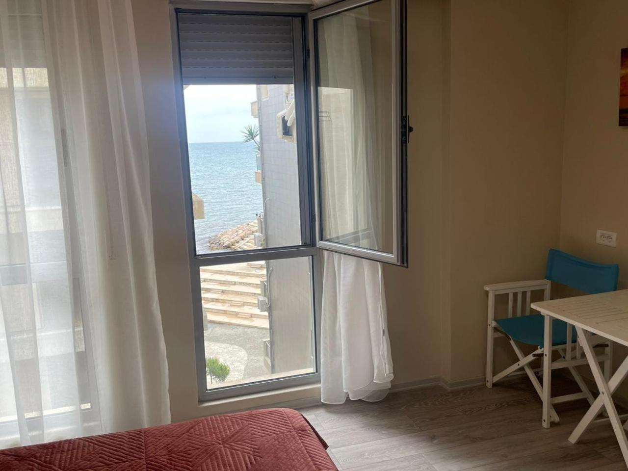 Hotel Nais Beach Durrës Exterior foto